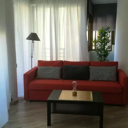 Apartment Elegant In With Shared Pool 74 M² *