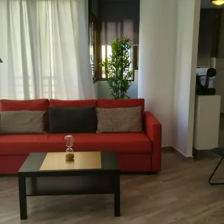 Elegant In With Shared Pool 74 M² Apartment *