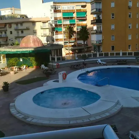 Elegant In With Shared Pool 74 M² Apartment *