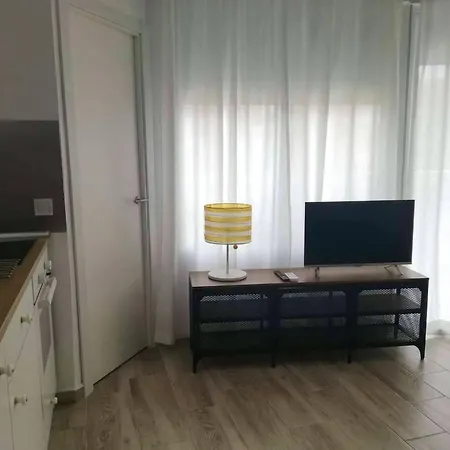 Apartment Elegant In With Shared Pool 74 M² *